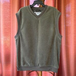 Men’s Columbia Khaki Sleeveless Pullover Fleece Vest.